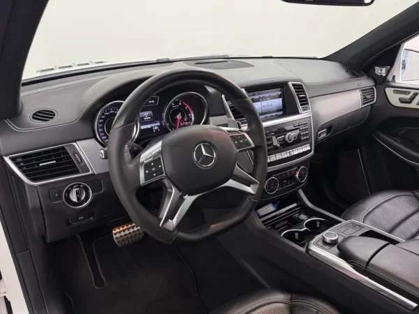 Photo 8 of 41 of WDC1668741A226623 Mercedes-Benz GL-Klasse AMG 63 7p.