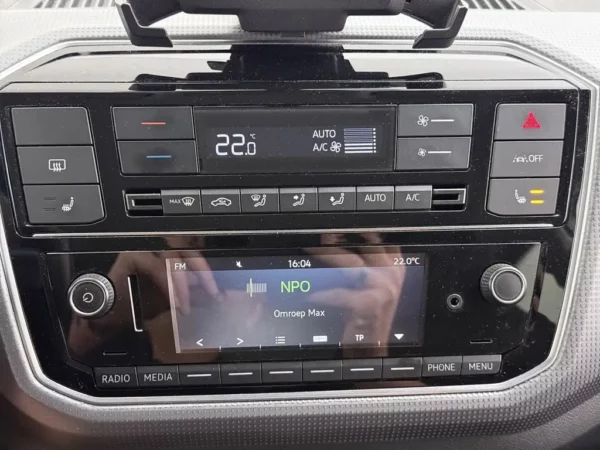 Photo 9 of 19 of TMBZZZAAZMD801131 Skoda Citigo e-iV EV Style Sport
