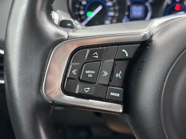 Jaguar F-Pace 2.0 Portfolio AWD 25t