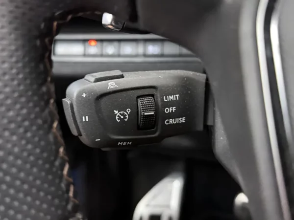 Peugeot 3008 1.6 HYbrid 225 GT