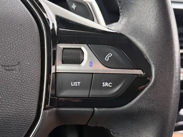 Peugeot 208 1.2 PureTech AUT. Allure