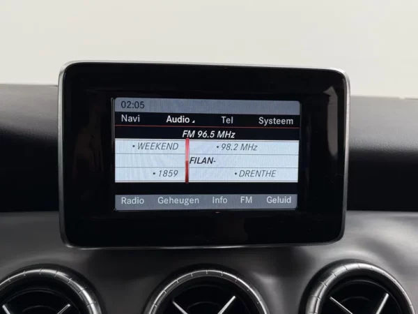 Mercedes-Benz CLA-Klasse 180 Ambition AMG