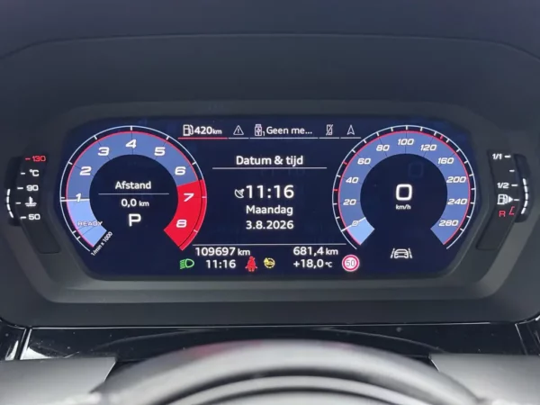 Photo 10 of 25 of WAUZZZGY5NA052218 Audi A3 Sportback 30 TFSI DSG S-Line