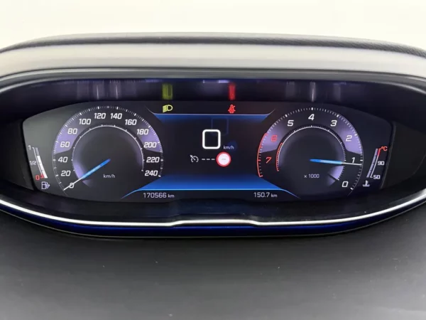 Photo 10 of 26 of VF3MRHNSMNS054481 Peugeot 5008 1.2 PureTech Active Pack 7p.