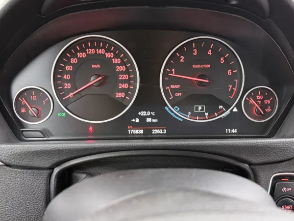 Photo 10 of 26 of WBA4A11010D401789 BMW 4 Serie Gran Coupé 420i Aut. Executive