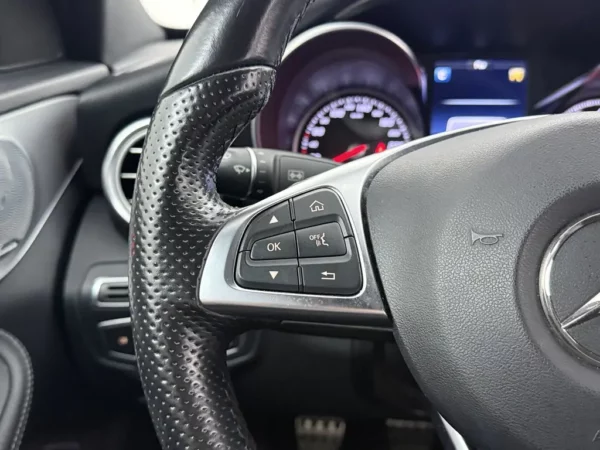 Mercedes-Benz C-Klasse 180 AMG Sport Edition