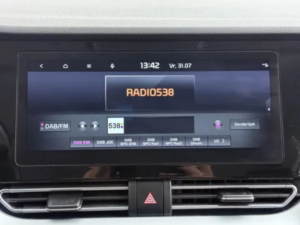 Photo 11 of 25 of KNACC81CGN5515549 Kia Niro 1.6 GDi Hybrid DynamicLine (5-drs