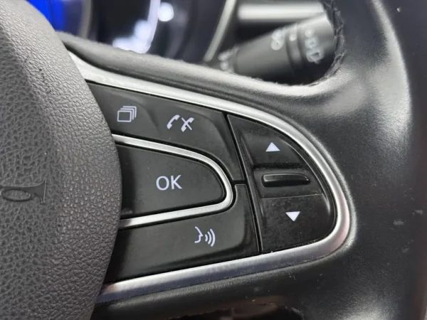 Photo 11 of 31 of VF1RFE00859824686 Renault Kadjar 1.2 TCe Bose