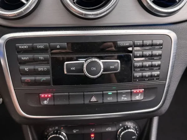 Mercedes-Benz CLA-Klasse 180 Ambition AMG