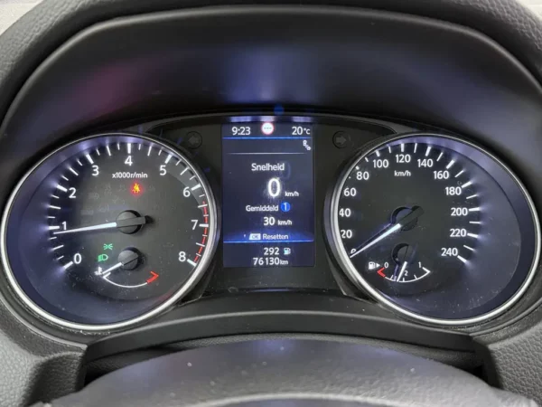 Nissan QASHQAI 1.3 DIG-T Tekna +