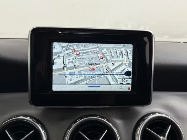 Mercedes-Benz GLA 180 Aut. Ambition