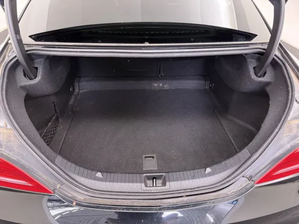 Mercedes-Benz CLA-Klasse 180 Ambition AMG