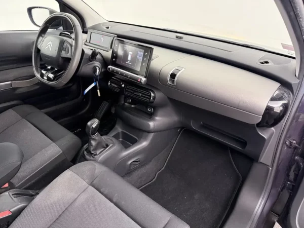 Photo 15 of 23 of VF70PHMZBHE543564 Citroen C4 Cactus 1.2 PureTech Feel