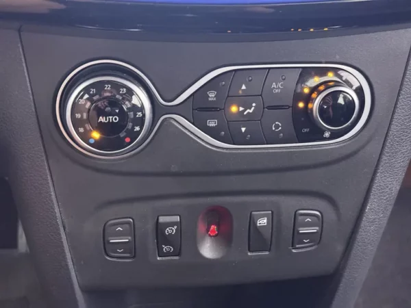 Dacia Logan MCV 1.0 TCe Bi-Fuel Stepway Serie Limited 15th Anniv.