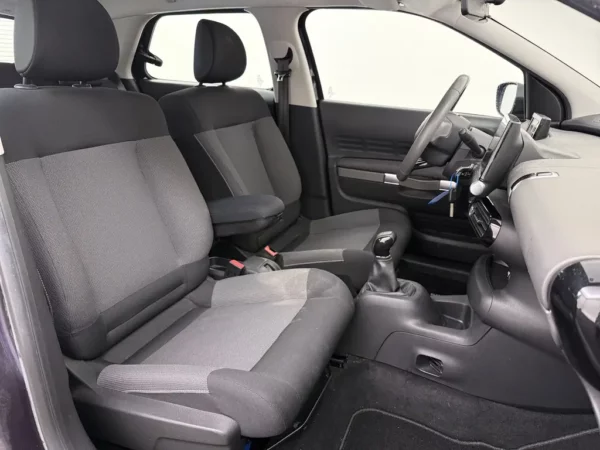 Photo 16 of 23 of VF70PHMZBHE543564 Citroen C4 Cactus 1.2 PureTech Feel