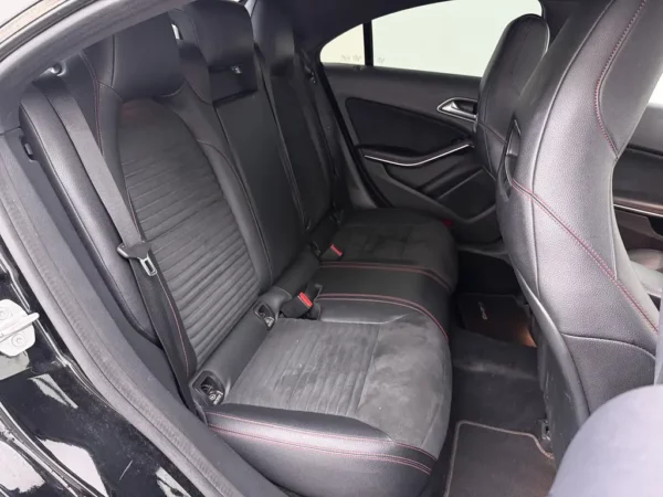 Mercedes-Benz CLA-Klasse 180 Ambition AMG