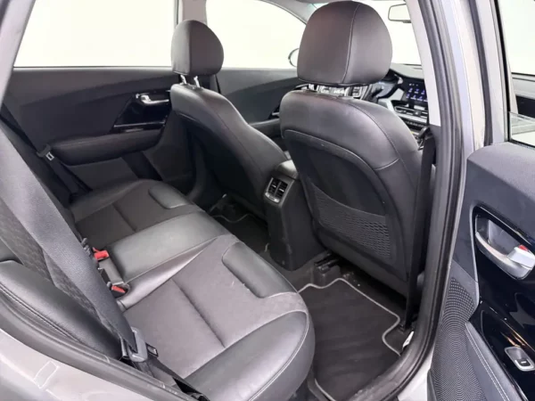 Photo 16 of 25 of KNACC81CGN5515549 Kia Niro 1.6 GDi Hybrid DynamicLine (5-drs