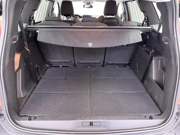 Photo 16 of 26 of VF3MRHNSMNS054481 Peugeot 5008 1.2 PureTech Active Pack 7p.