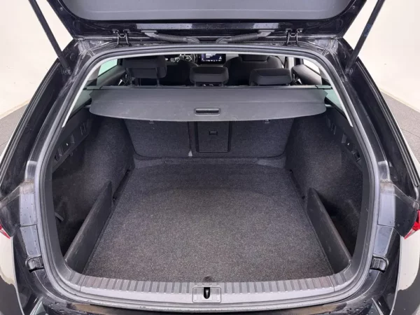 Skoda Octavia Combi 1.5 e-TSI Business Edition