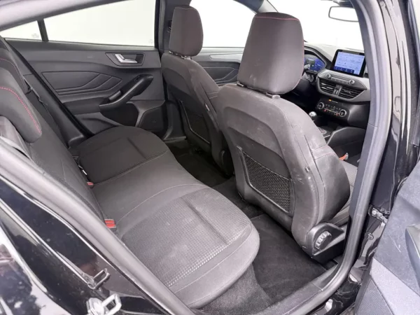 Photo 18 of 26 of WF0NXXGCHNNB06805 Ford Focus 1.0 EcoBoost Hybrid ST Line