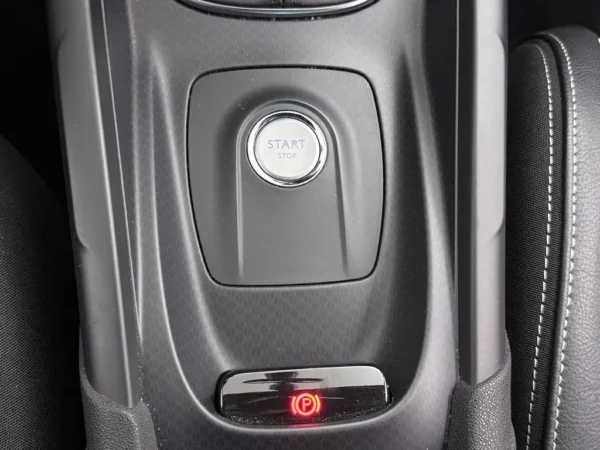 Photo 18 of 30 of VF7NXBHZMGY512722 DS DS 4 Crossback 1.6 BlueHDi Chic