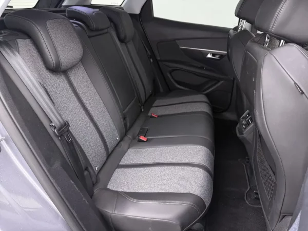 Peugeot 3008 1.2 PureTech AGC Allure