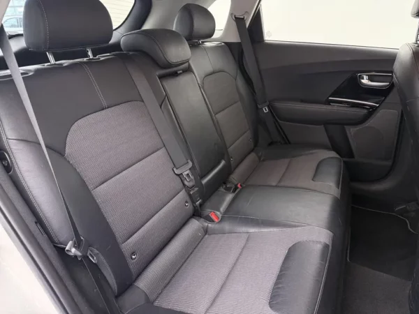 Kia Niro 1.6 GDi Hybrid DynamicLine Navi