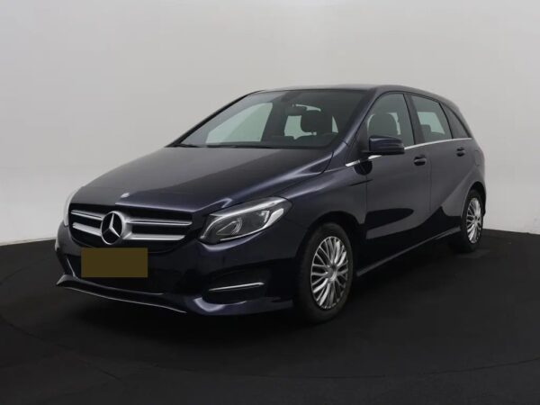 Photo 2 of 27 of WDD2462421N183920 Mercedes-Benz B-Klasse 180 Ambition