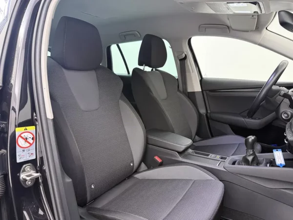 Skoda Octavia Combi 1.5 e-TSI Business Edition