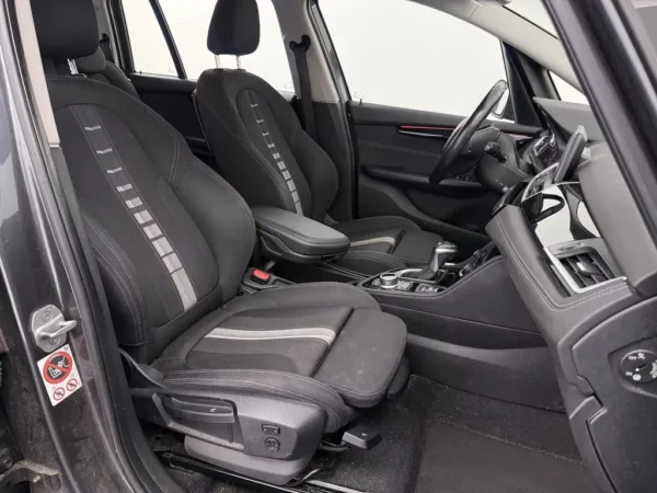 Photo 20 of 26 of WBA2D310205C56382 BMW 2 Serie Gran Tourer 218i Aut. High Executive 7-Seats
