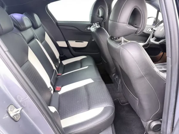 Photo 20 of 30 of VF7NXBHZMGY512722 DS DS 4 Crossback 1.6 BlueHDi Chic
