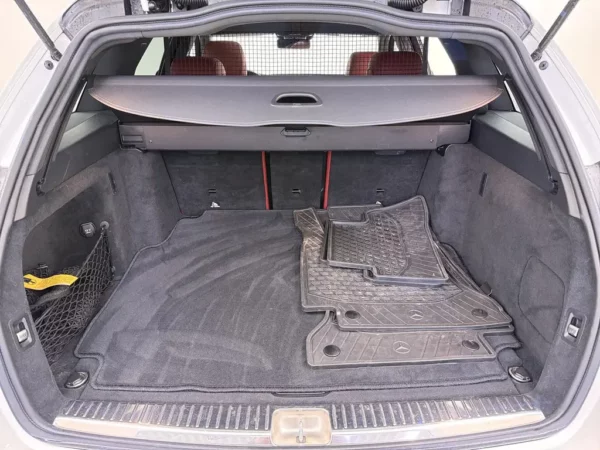 Photo 20 of 33 of WDD2052781F718717 Mercedes-Benz C-Klasse Estate 200 4MATIC Premium Plus AMG