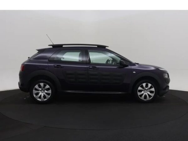 Photo 21 of 23 of VF70PHMZBHE543564 Citroen C4 Cactus 1.2 PureTech Feel
