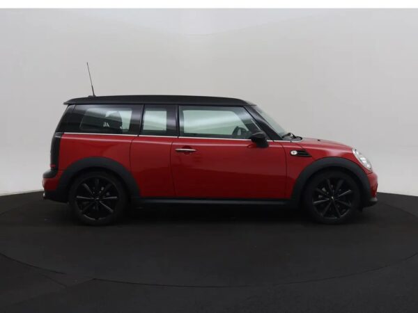 Photo 21 of 23 of WMWZF310X0T709410 MINI Clubman 1.6 Cooper Chili Final Edition