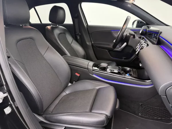 Mercedes-Benz A-Klasse 220 Aut. Premium