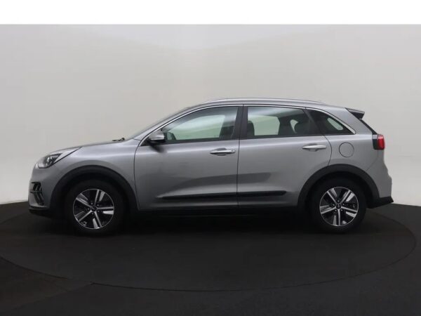 Photo 22 of 25 of KNACC81CGN5515549 Kia Niro 1.6 GDi Hybrid DynamicLine (5-drs
