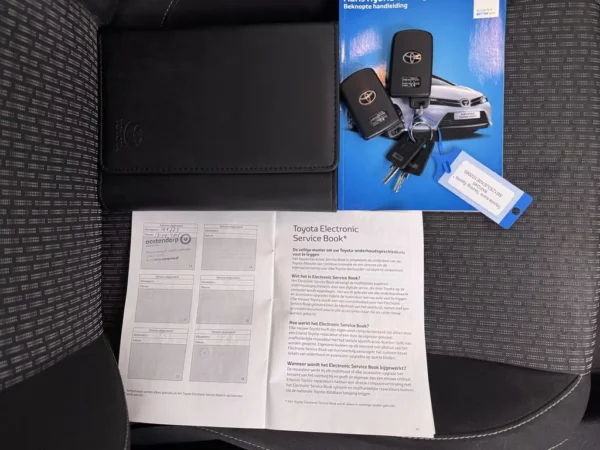 Toyota Auris Touring Sports 1.8 Hybrid Lease