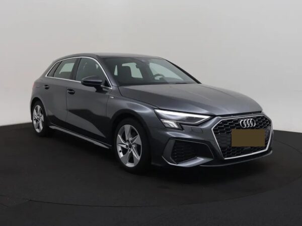 Photo 24 of 25 of WAUZZZGY5NA052218 Audi A3 Sportback 30 TFSI DSG S-Line