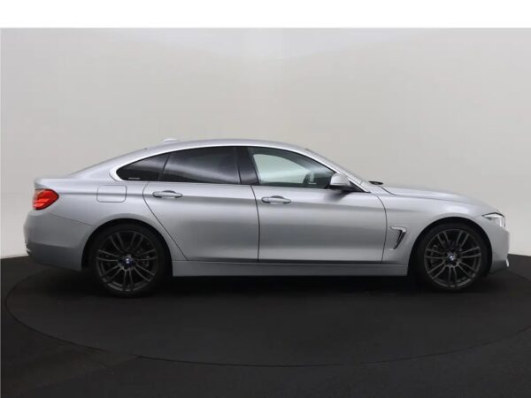 Photo 24 of 26 of WBA4A11010D401789 BMW 4 Serie Gran Coupé 420i Aut. Executive