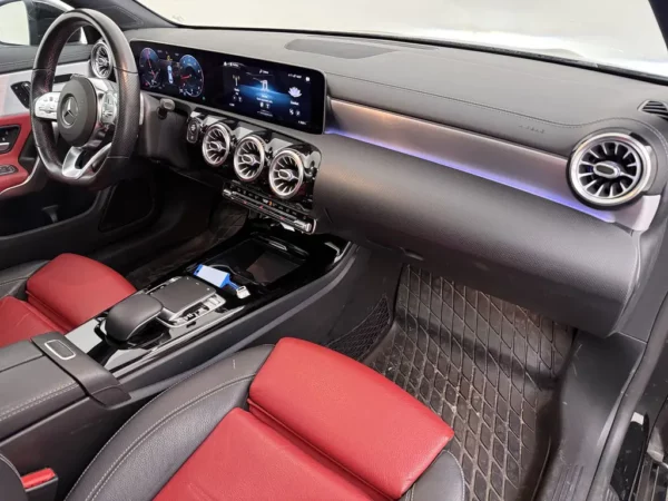 Mercedes-Benz CLA-Klasse 200 Premium Plus