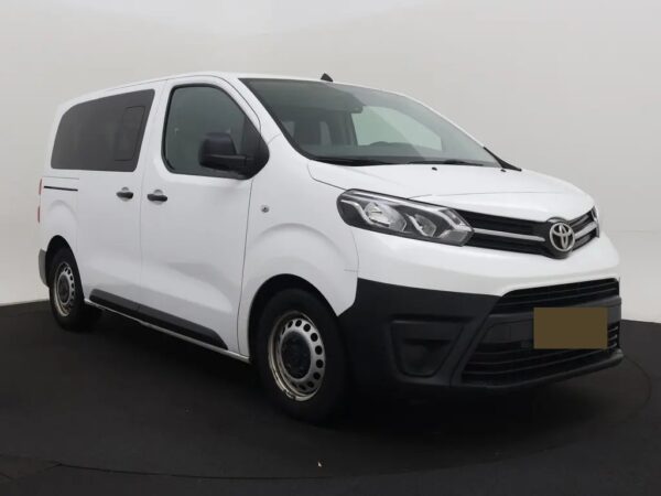 Toyota Proace Shuttle 1.5 D-4D Cool Comfort Compact 9p.