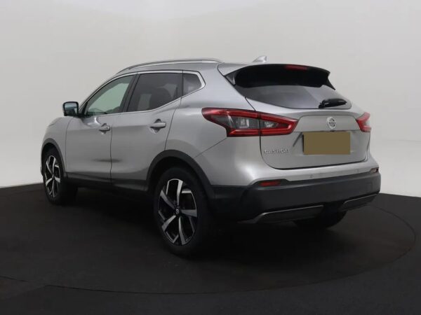 Nissan QASHQAI 1.3 DIG-T Tekna +