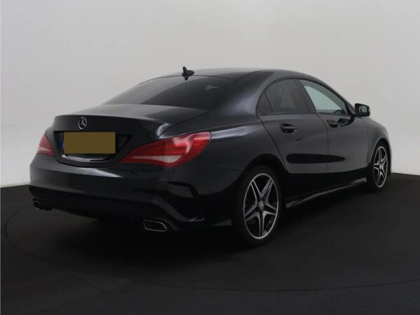 Mercedes-Benz CLA-Klasse 180 Ambition AMG