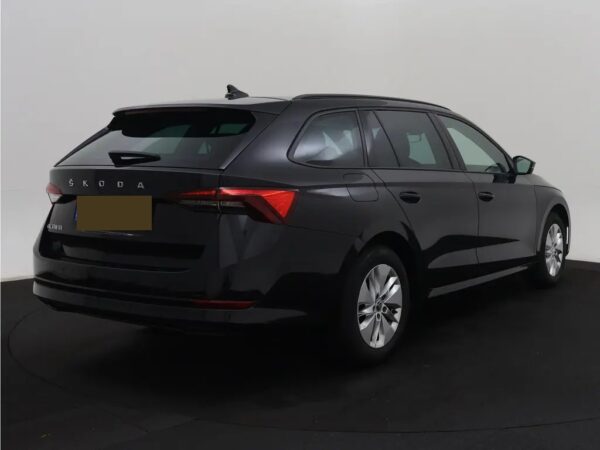 Skoda Octavia Combi 1.5 e-TSI Business Edition