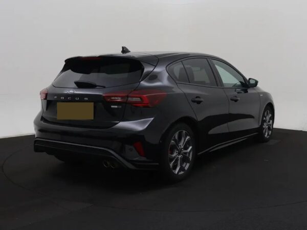Photo 3 of 26 of WF0NXXGCHNNB06805 Ford Focus 1.0 EcoBoost Hybrid ST Line