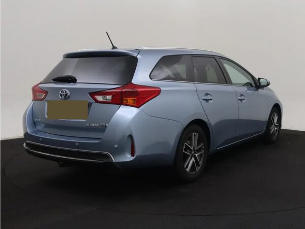Toyota Auris Touring Sports 1.8 Hybrid Lease