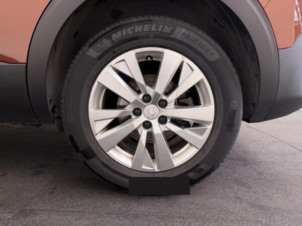 Photo 4 of 26 of VF3MRHNSMNS054481 Peugeot 5008 1.2 PureTech Active Pack 7p.
