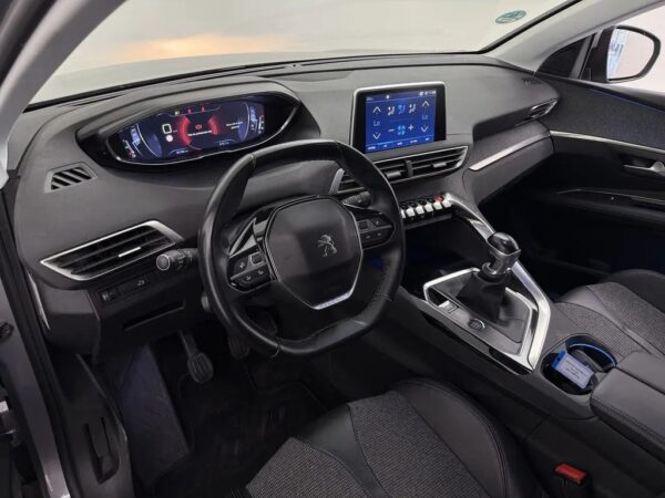 Peugeot 3008 1.2 PureTech AGC Allure