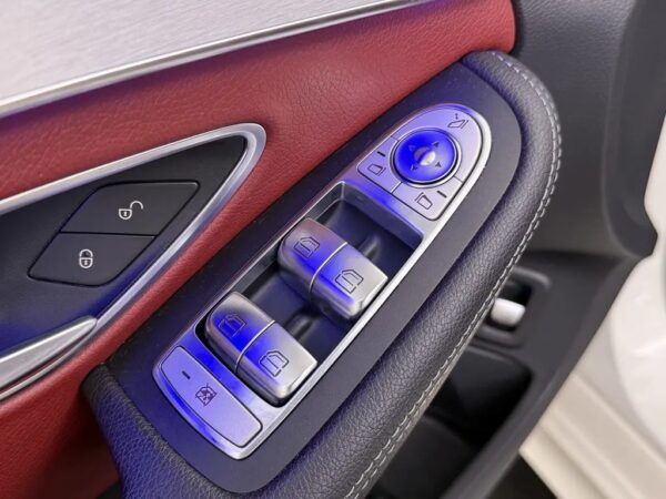 Photo 5 of 33 of WDD2052781F718717 Mercedes-Benz C-Klasse Estate 200 4MATIC Premium Plus AMG