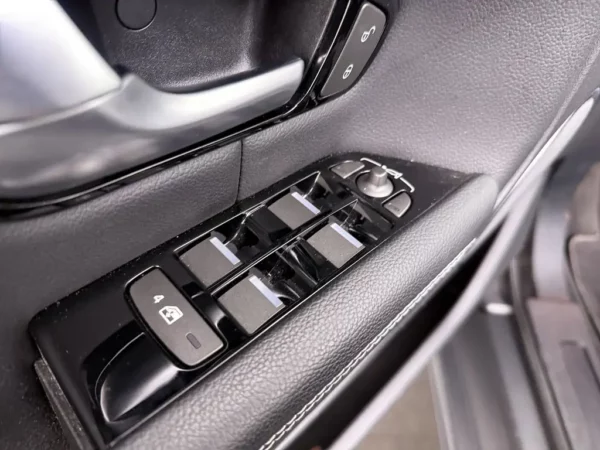 Photo 6 of 26 of SALVA5BN2HH211781 Land Rover Range Rover Evoque Convertible 2.0 TD4